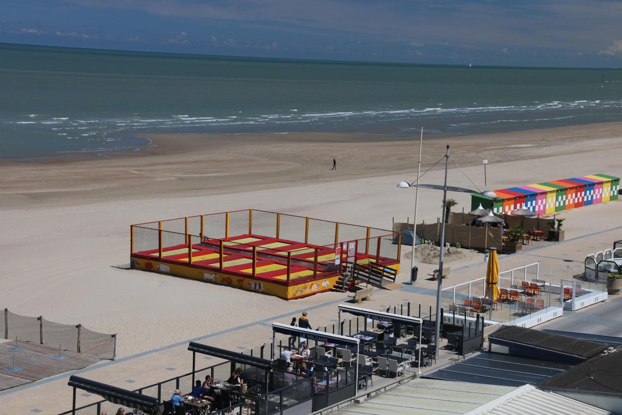 Grande Chambre Dans Loft A Deux Pas De La Plage Dunkirk Dış mekan fotoğraf