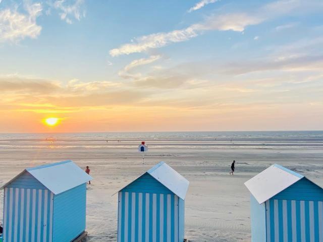 Grande Chambre Dans Loft A Deux Pas De La Plage Dunkirk Dış mekan fotoğraf